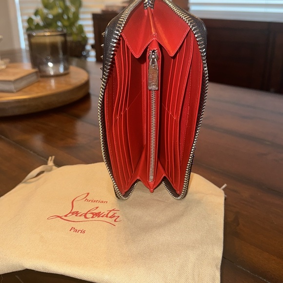 EUC Beautiful Christian Louboutin wallet. - Picture 14 of 15